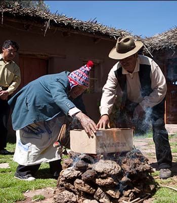 Visita el centro de la Isla Amantaní